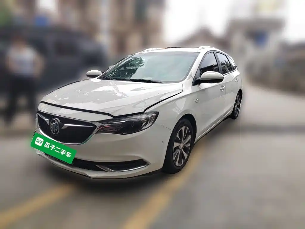 Buick Excelle 2019 — фото 1