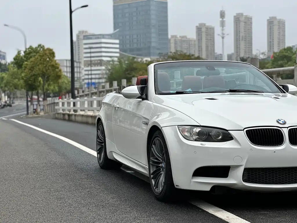 BMW M3 2011 — фото 25