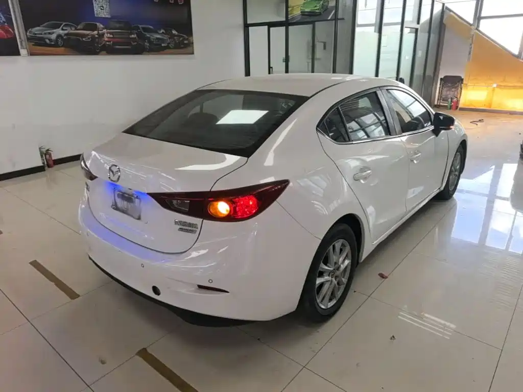 Mazda 3 Axela 2019