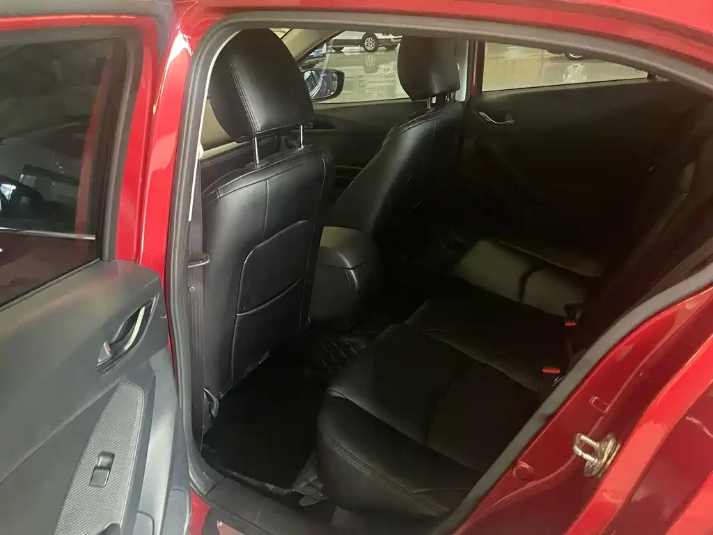Mazda 3 Axela 2015 — фото 8