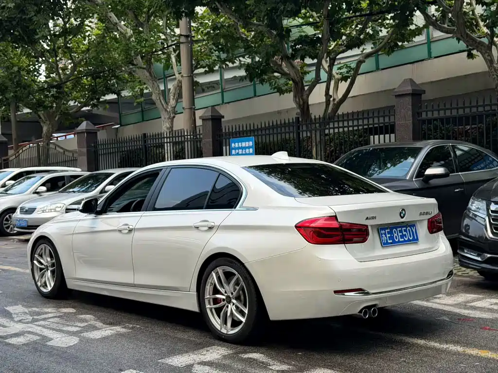 BMW 3 Series 2016 — фото 9