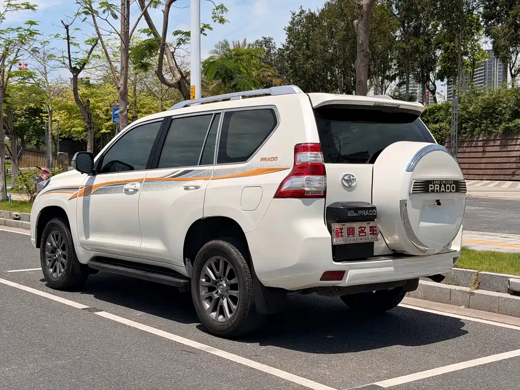 Toyota Prado 2016 — фото 14