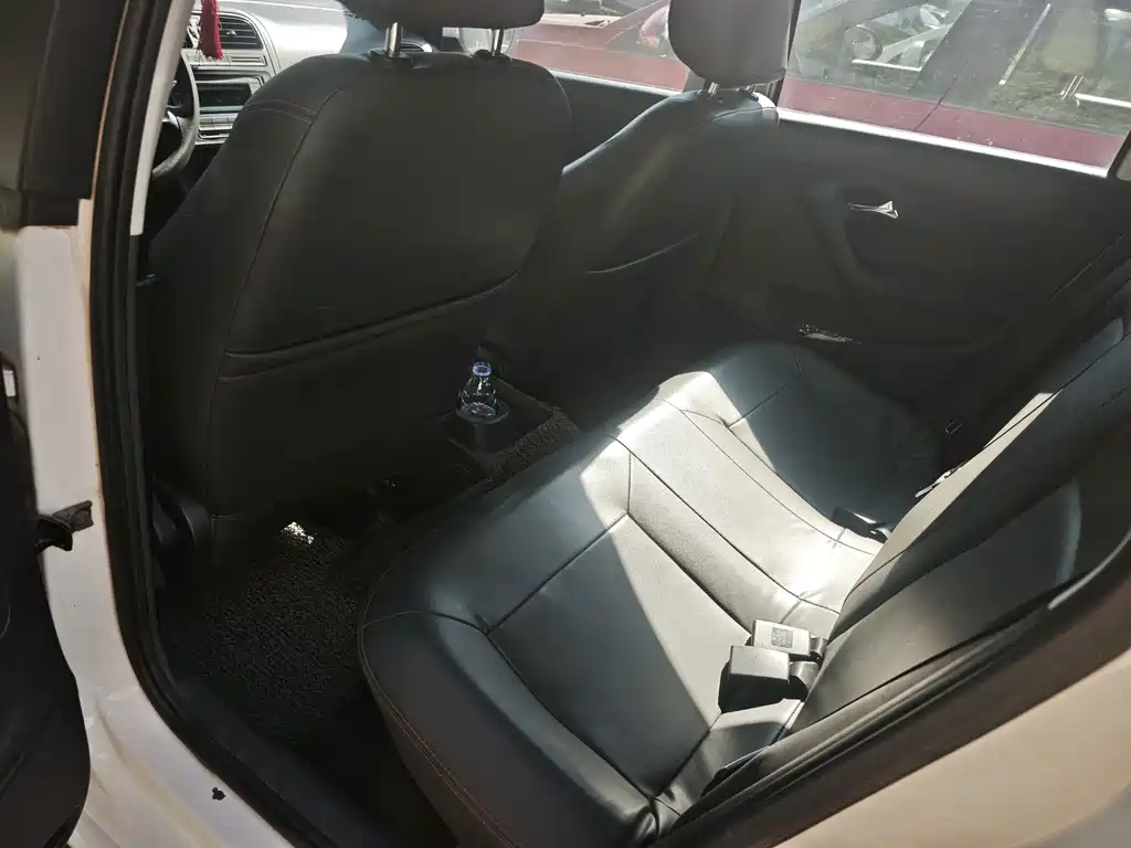 Volkswagen Polo 2016
