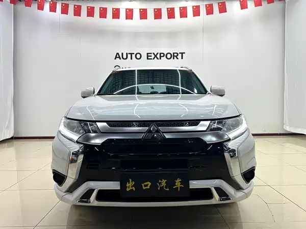 Mitsubishi Outlander 2022