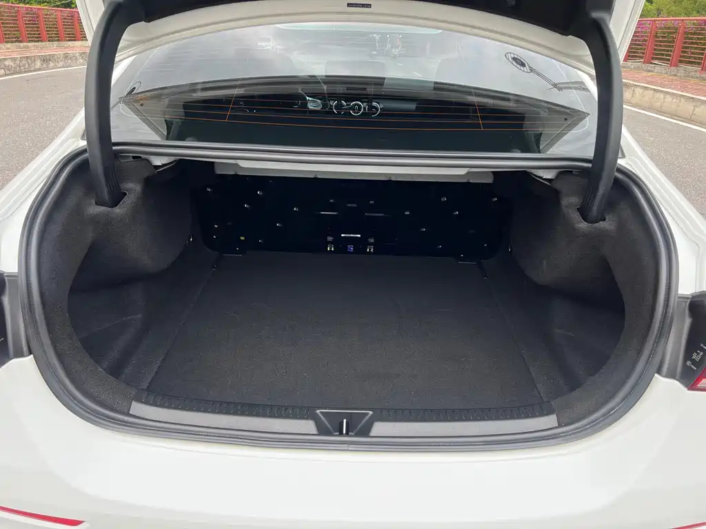 Mercedes-Benz A-Class 2020 — фото 17