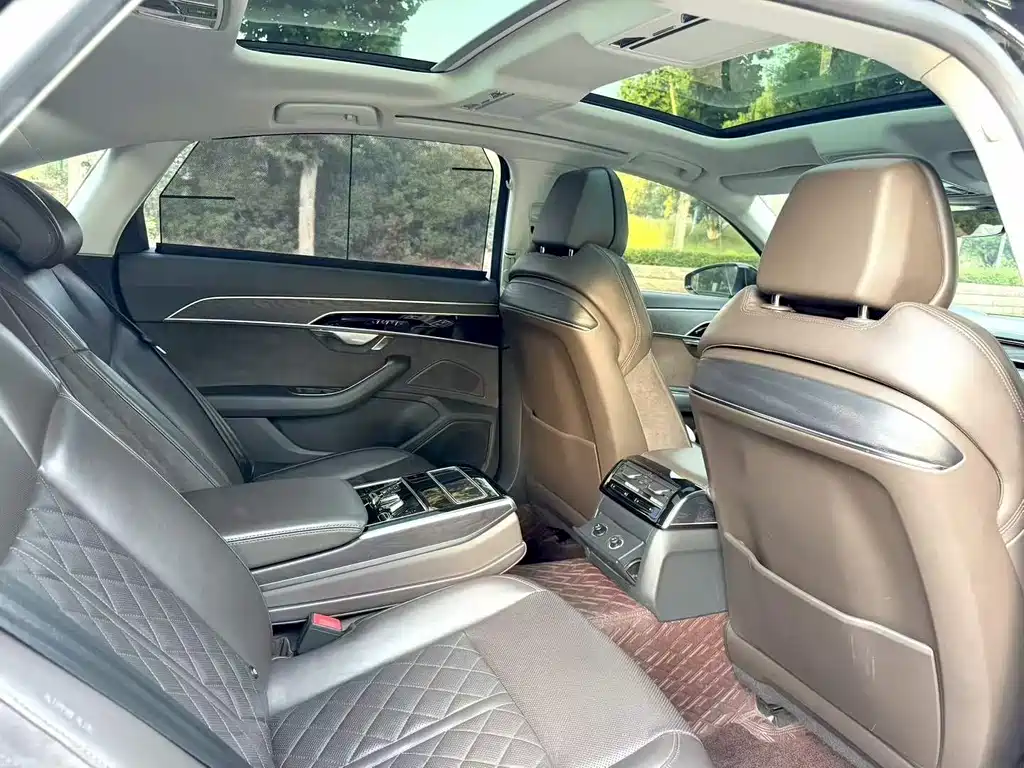 Audi A8 2021