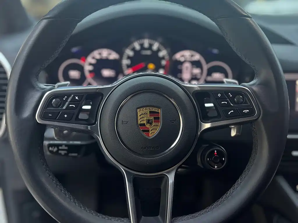 Porsche Cayenne 2022 — фото 14