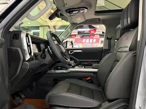 Jetour Traveller 2025