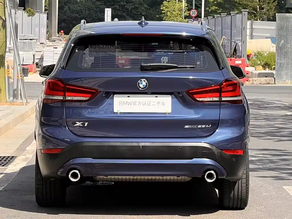 BMW X1 2021 — фото 4