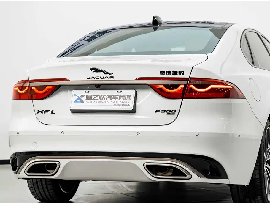 Jaguar XFL 2024 — фото 7