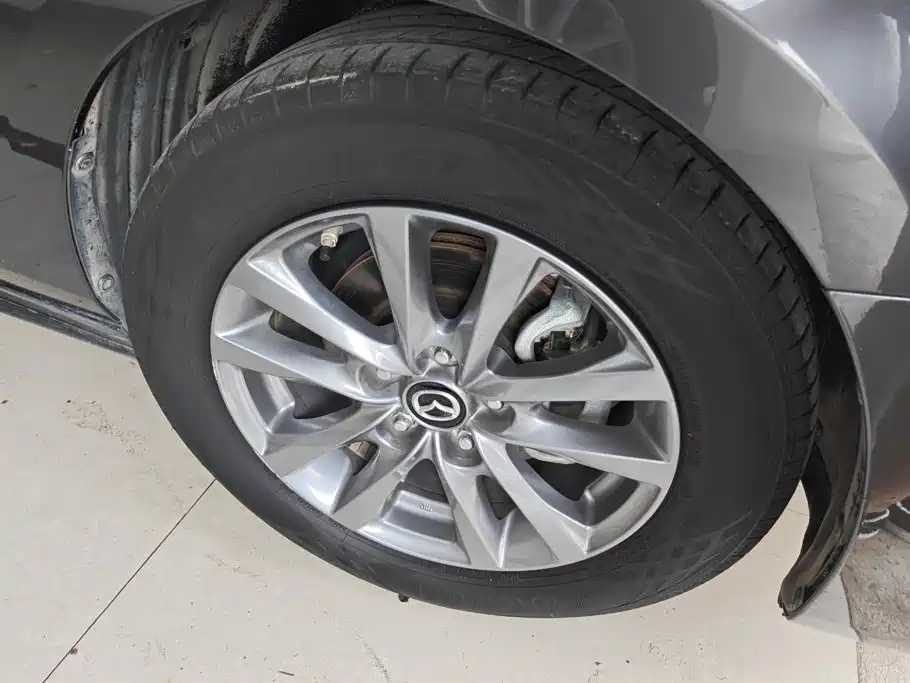 Mazda 3 Axela 2023