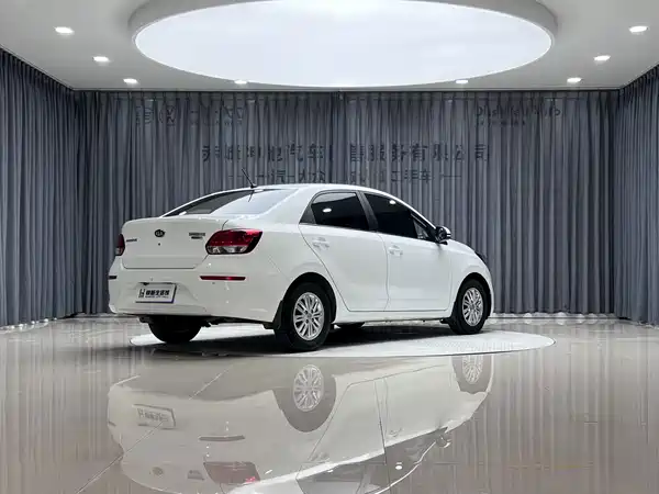 Kia Pegas 2019