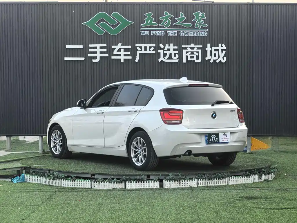 BMW 1 Series 2014 — фото 17