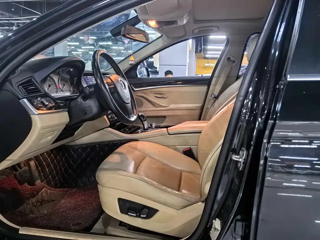BMW 5 Series 2012