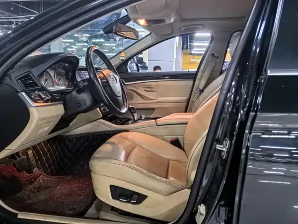BMW 5 Series 2012