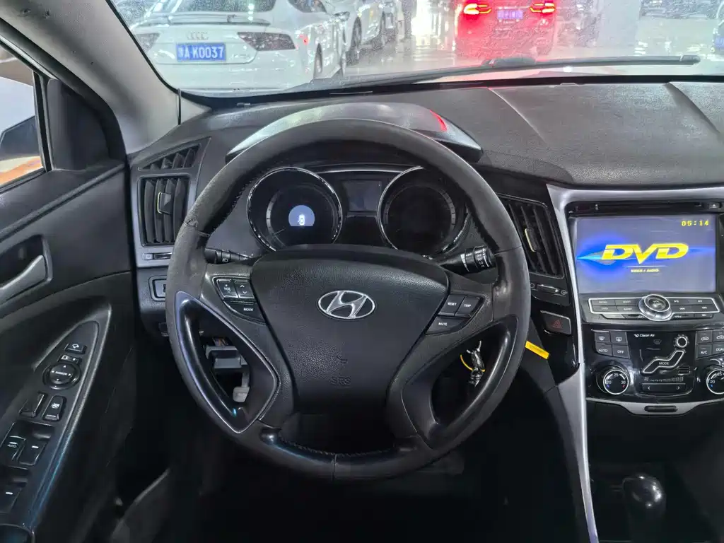 Hyundai Sonata 2014 — фото 7
