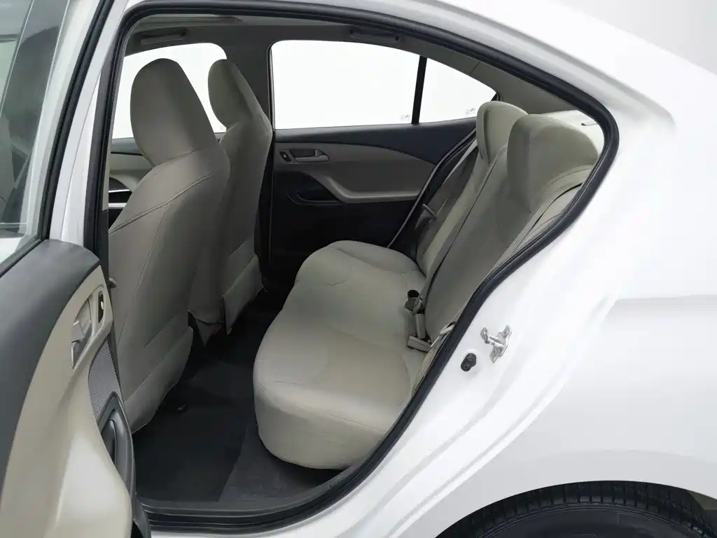 Chevrolet Sail 2015 — фото 15