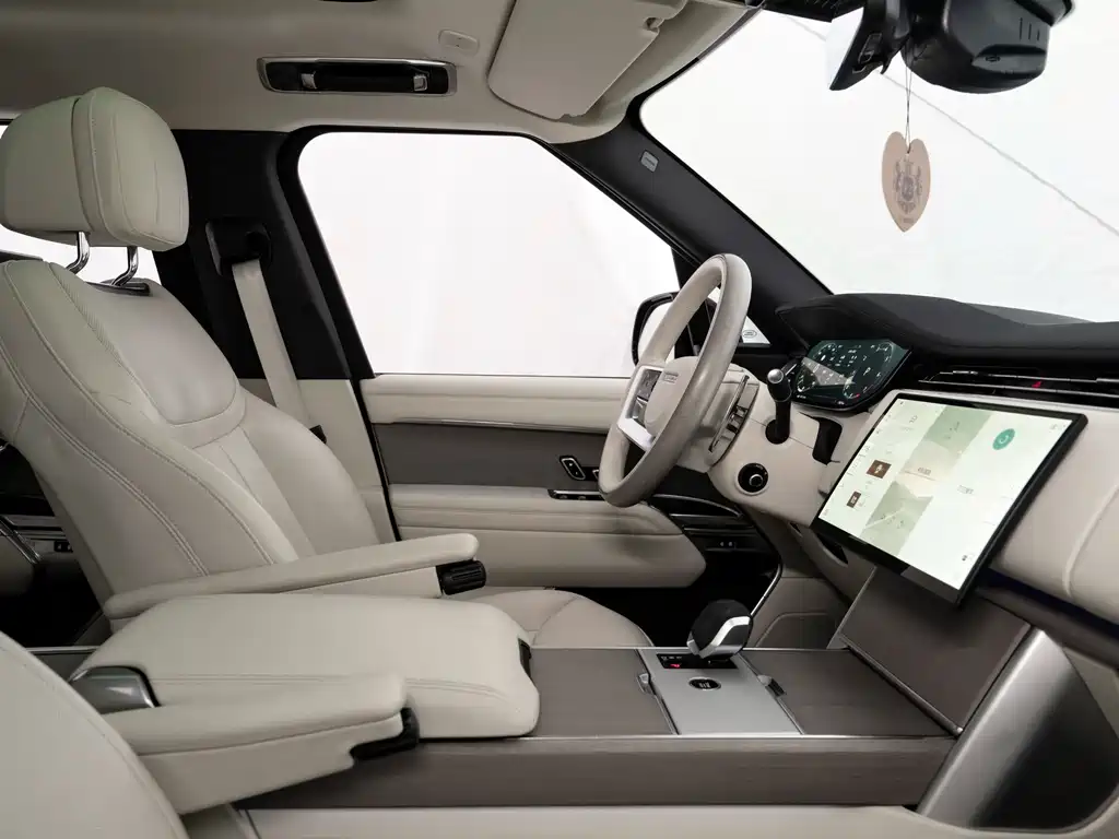 Land Rover Range Rover 2025 — фото 19
