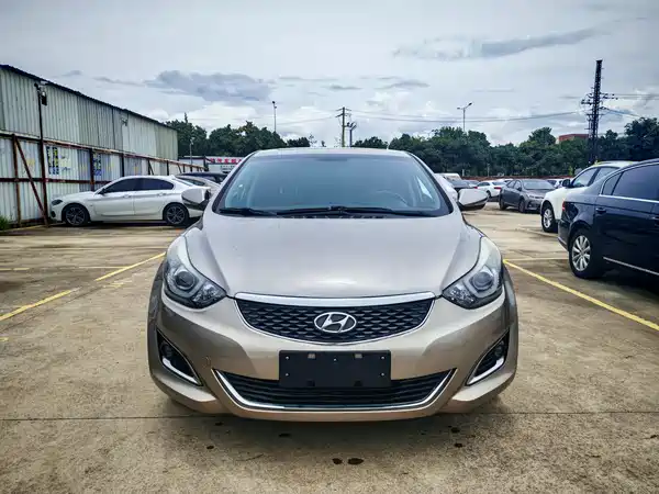 Hyundai Elantra Langdong 2017