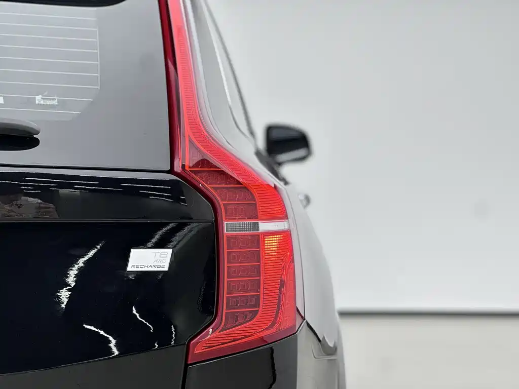 Volvo XC90 PHEV 2022 — фото 12
