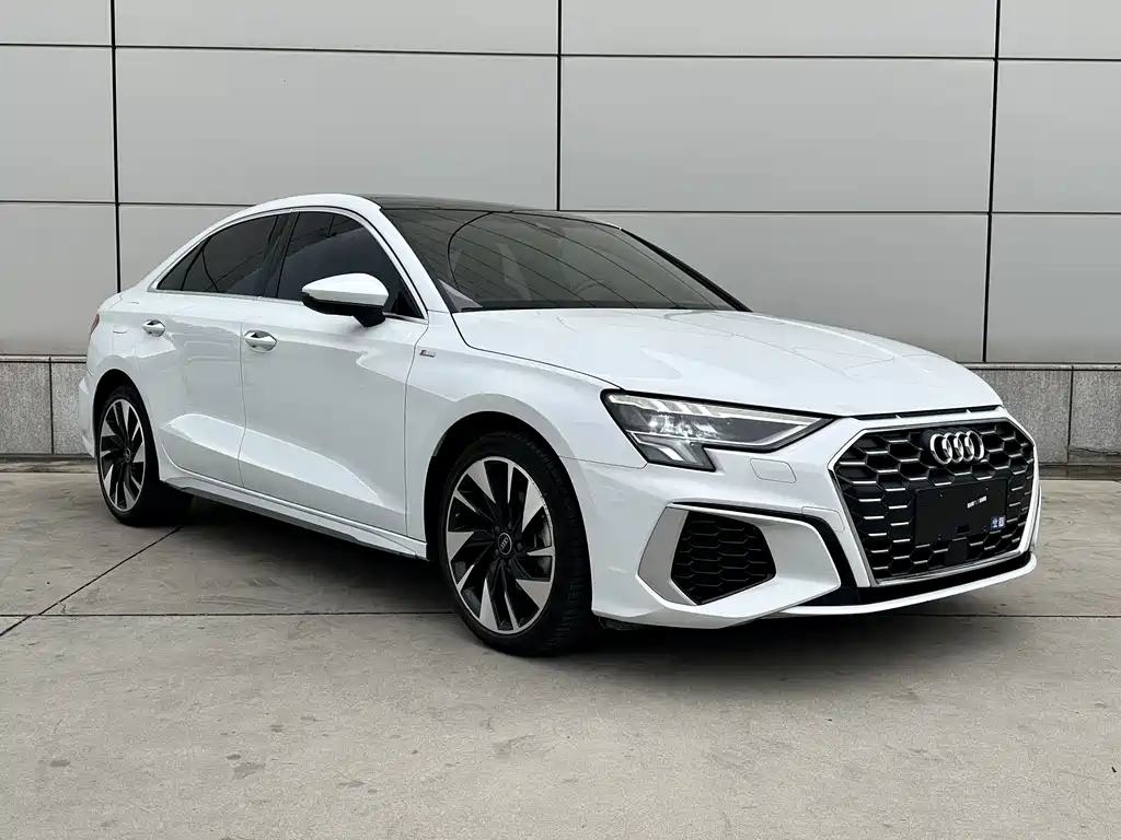 Audi A3 2022 — фото 3