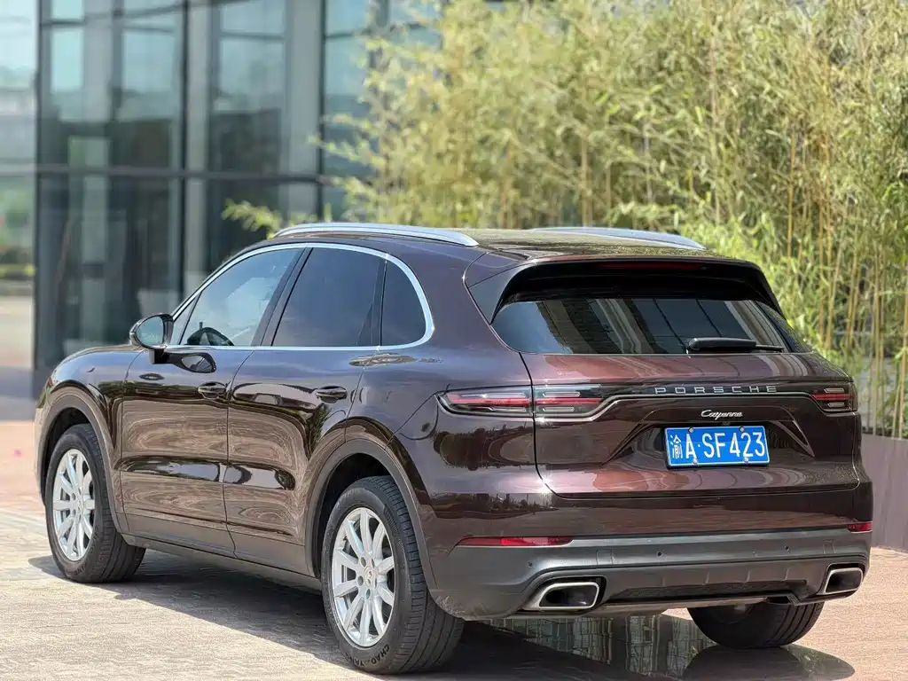 Porsche Cayenne 2019 — фото 2