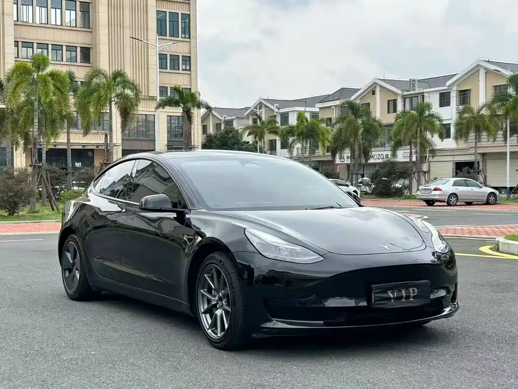 Tesla Model 3 2022 — фото 3