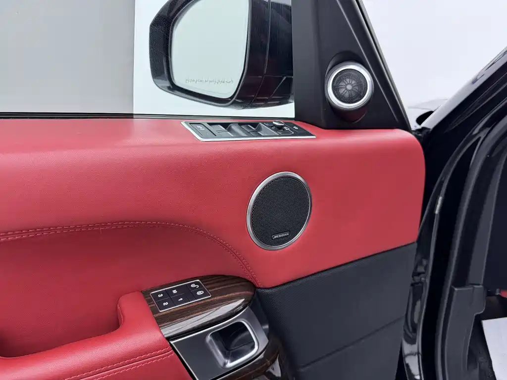 Land Rover Range Rover 2018 — фото 18