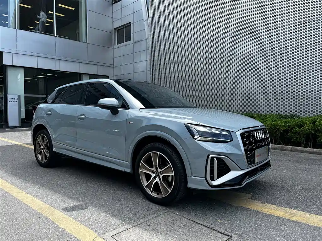 Audi Q2L 2024 — фото 3