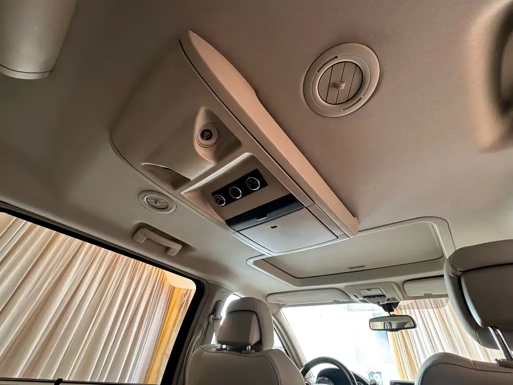Chrysler Grand Voyager 2014 — фото 23