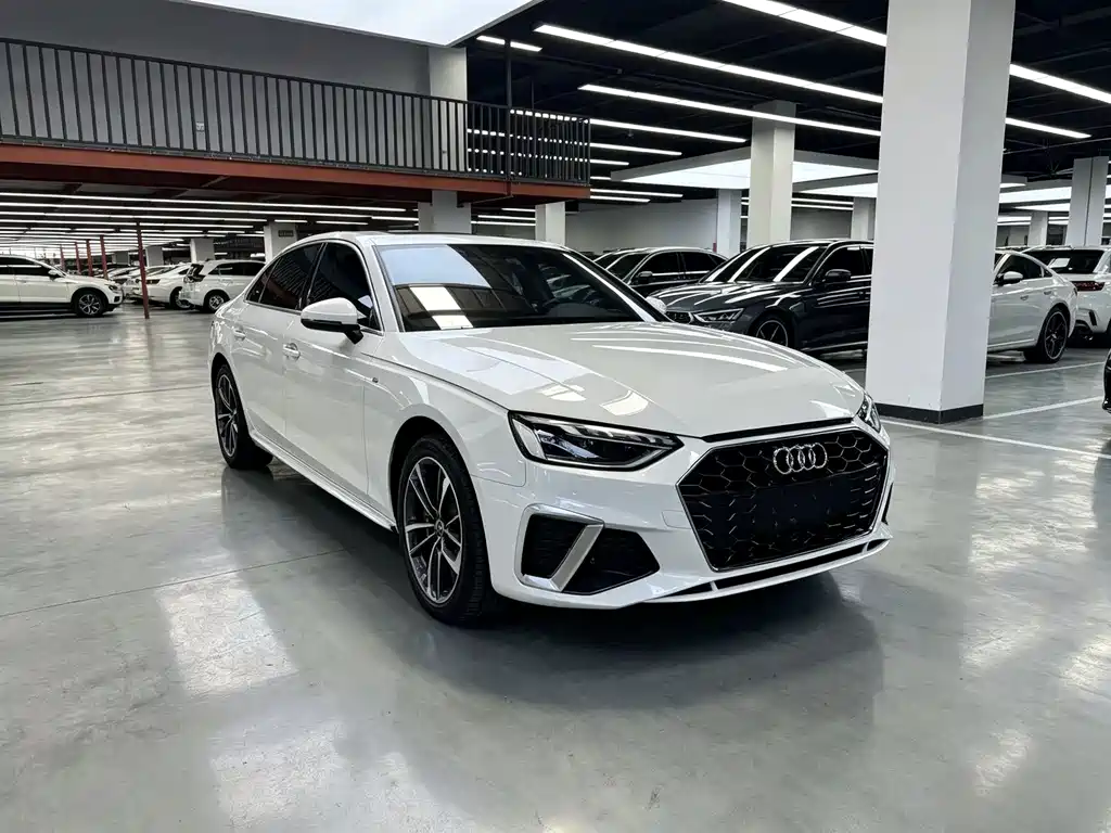Audi A4L 2021