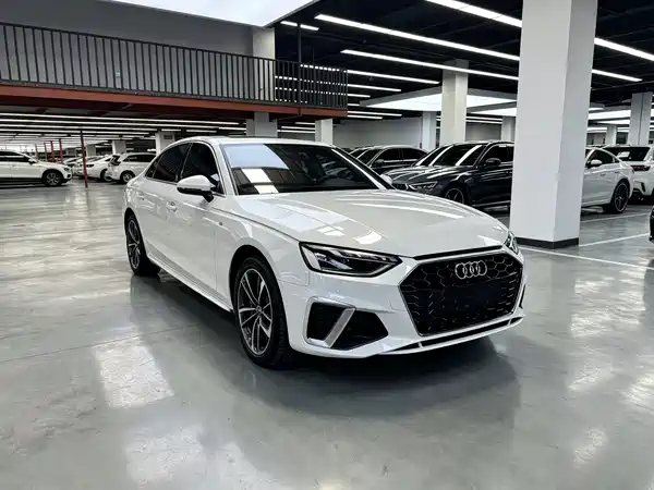 Audi A4L 2021