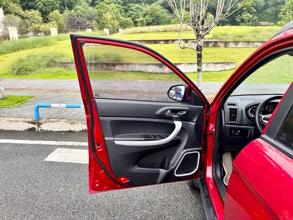 Changan CS35 2015