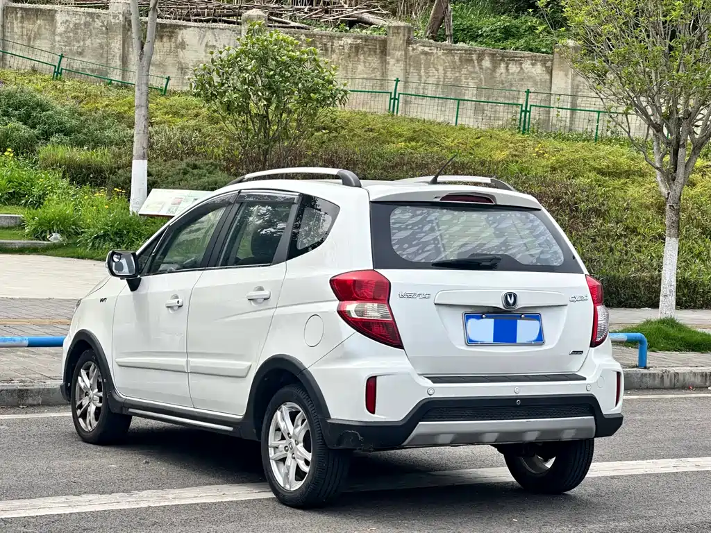 Changan CX20 2015 — фото 5