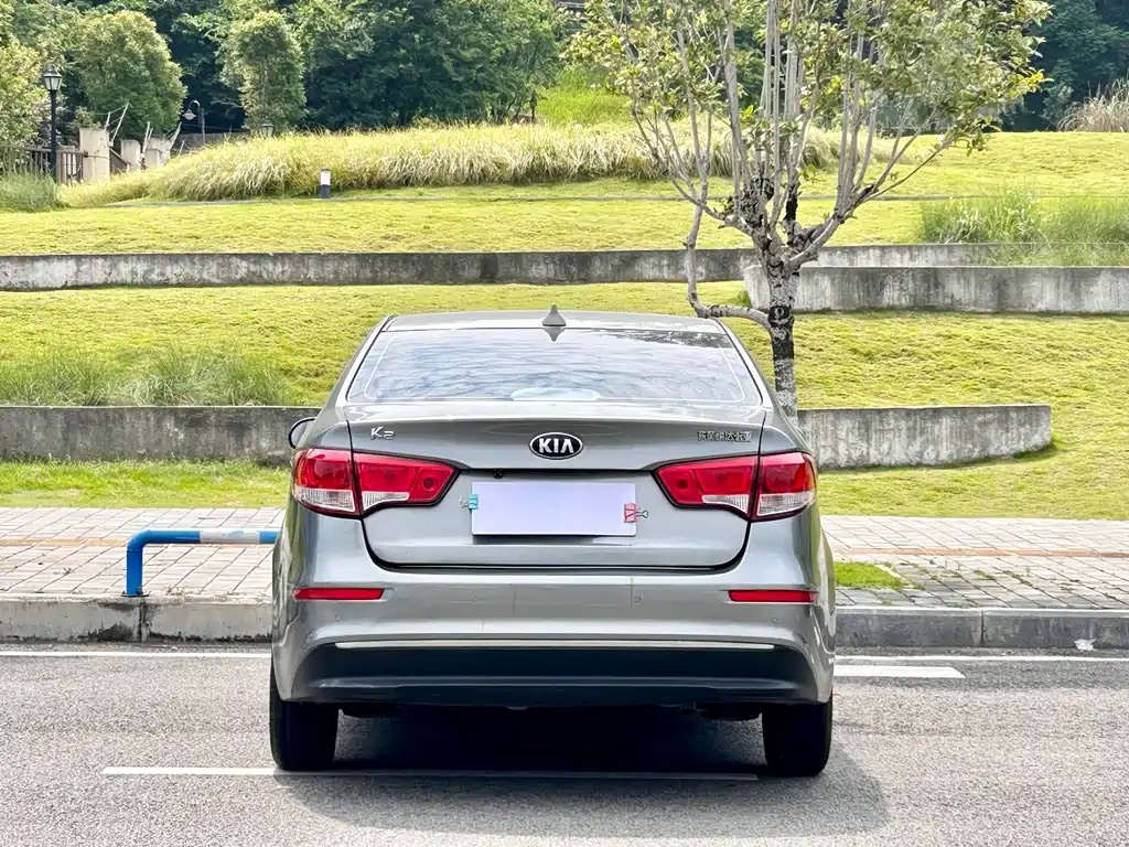 Kia K2 2014 — фото 11