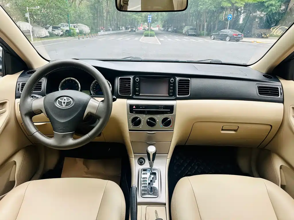 Toyota Corolla 2015 — фото 15