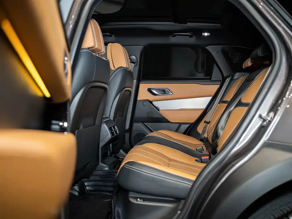 Land Rover Velar 2022 — фото 15