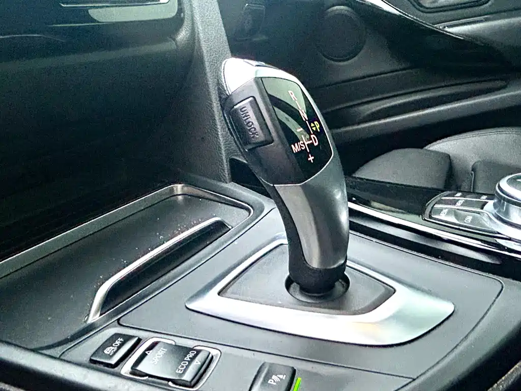 BMW 3 Series GT 2019 — фото 18