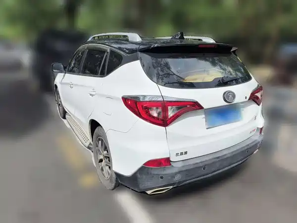 BYD Song 2015