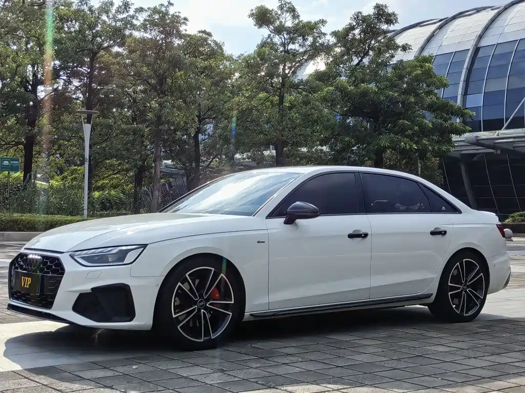 Audi A4L 2023