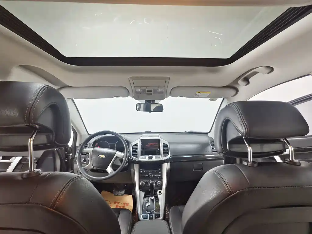 Chevrolet Captiva 2017 — фото 10