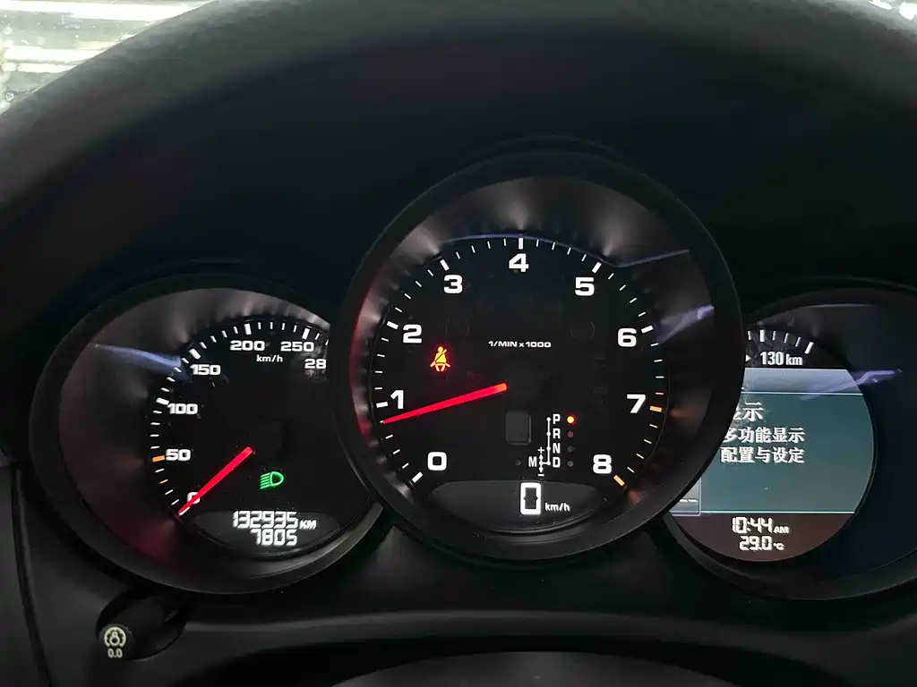 Porsche Macan 2017 — фото 13