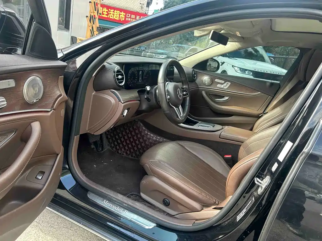 Mercedes-Benz E-Class 2020 — фото 4