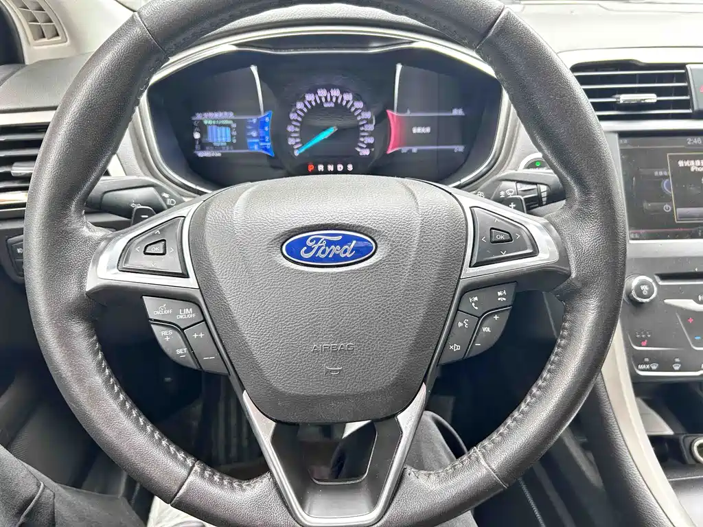 Ford Mondeo 2015 — фото 6