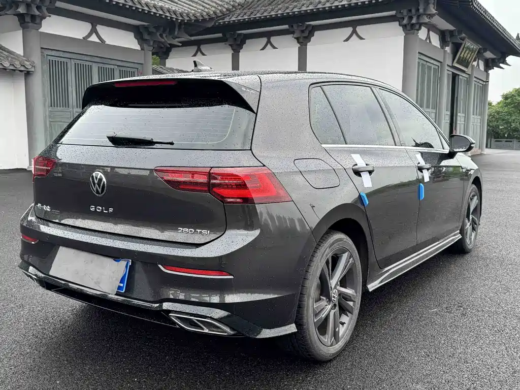 Volkswagen Golf 2022