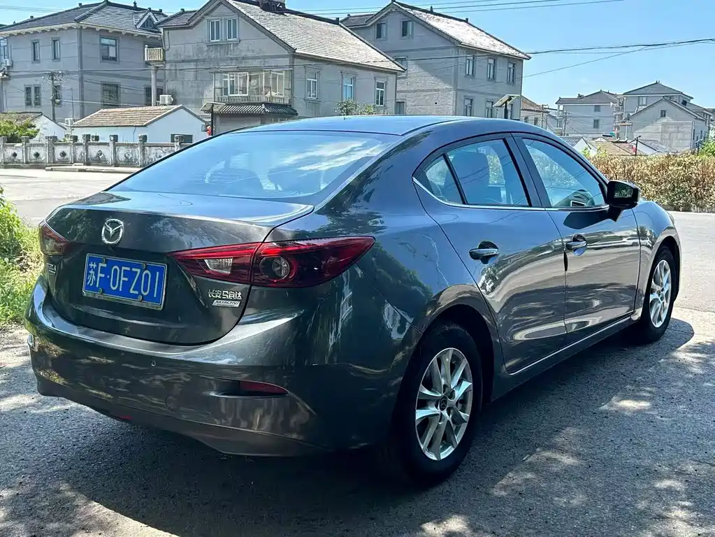 Mazda 3 Axela 2017 — фото 8