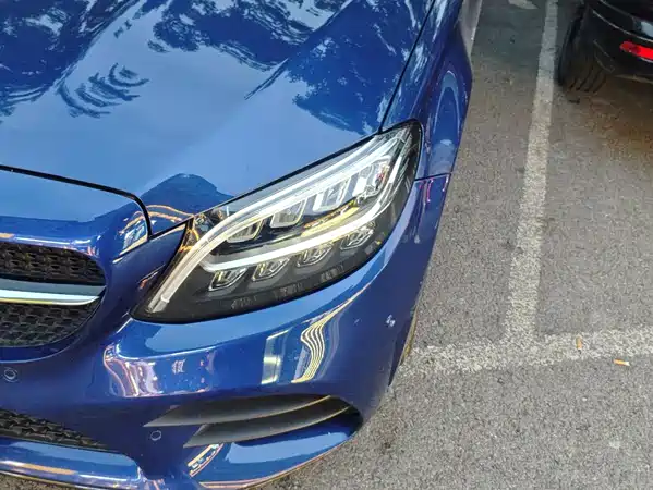 Mercedes-Benz C-Class 2021
