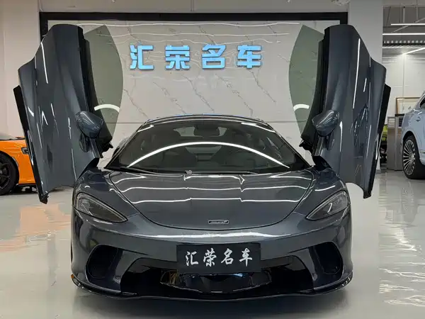 McLaren GT 2021