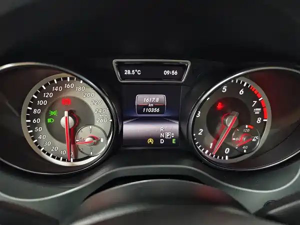 Mercedes-Benz CLA 2015