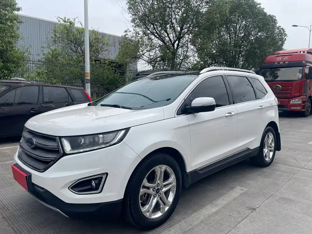 Ford Edge 2017 — фото 1
